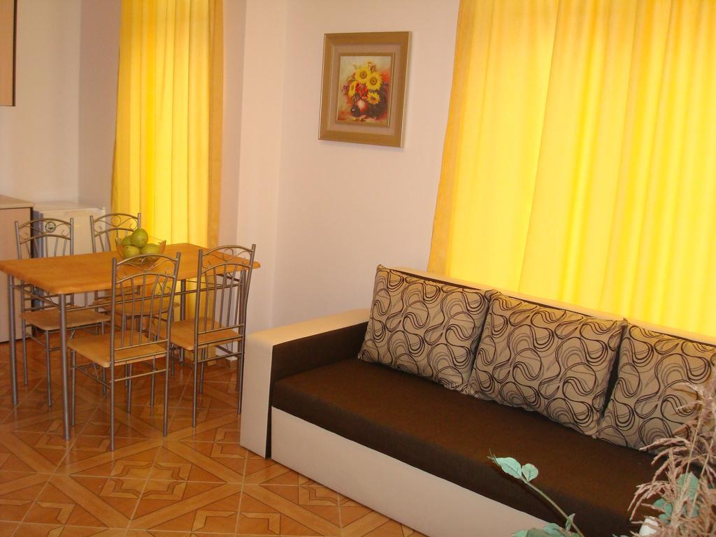 Saint Elena Apartcomplex Slăntjev Brjag Exteriör bild