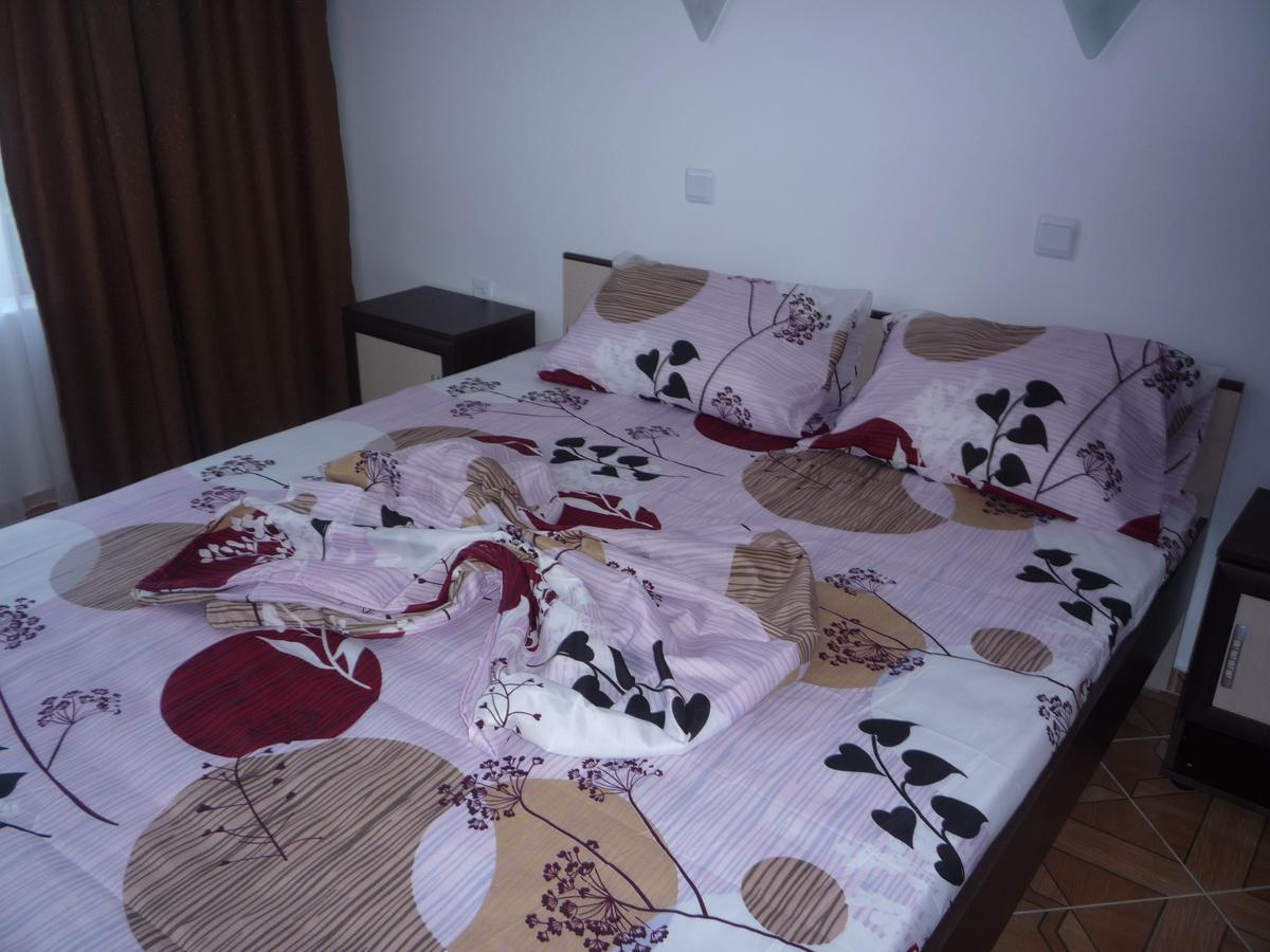 Saint Elena Apartcomplex Slăntjev Brjag Exteriör bild