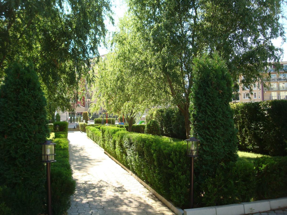 Saint Elena Apartcomplex Slăntjev Brjag Exteriör bild