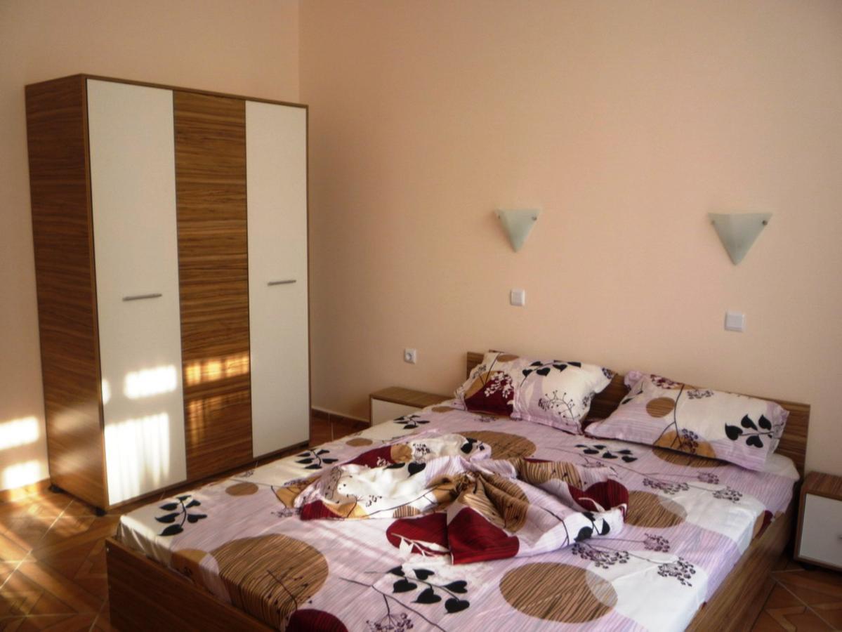 Saint Elena Apartcomplex Slăntjev Brjag Exteriör bild