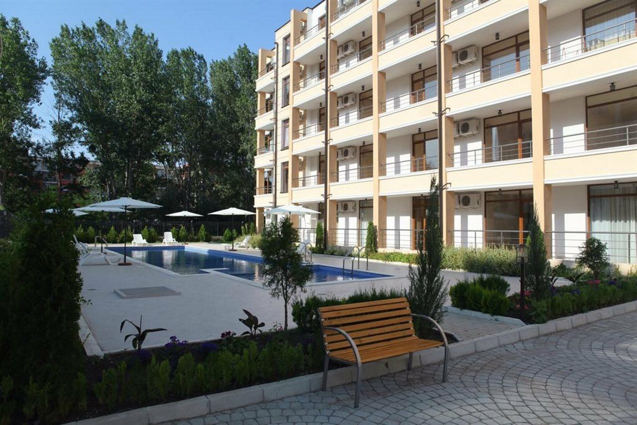 Saint Elena Apartcomplex Slăntjev Brjag Exteriör bild