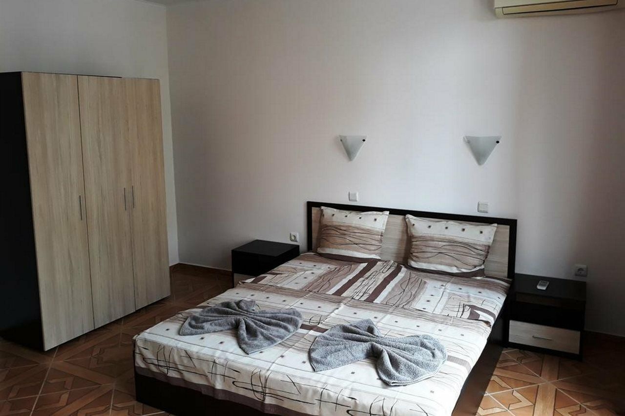 Saint Elena Apartcomplex Slăntjev Brjag Exteriör bild