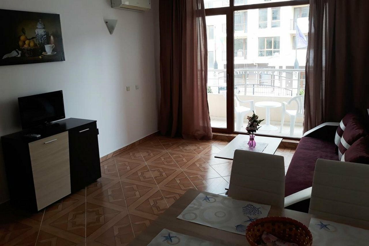 Saint Elena Apartcomplex Slăntjev Brjag Exteriör bild